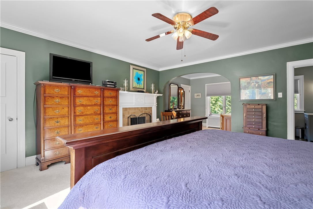 Grove City Boro, Pennsylvania 16127, United States, 6 Bedrooms Bedrooms, ,5 BathroomsBathrooms,Residential,Active,216218