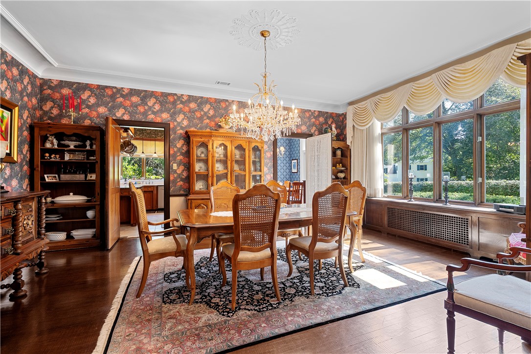 Grove City Boro, Pennsylvania 16127, United States, 6 Bedrooms Bedrooms, ,5 BathroomsBathrooms,Residential,Active,216218