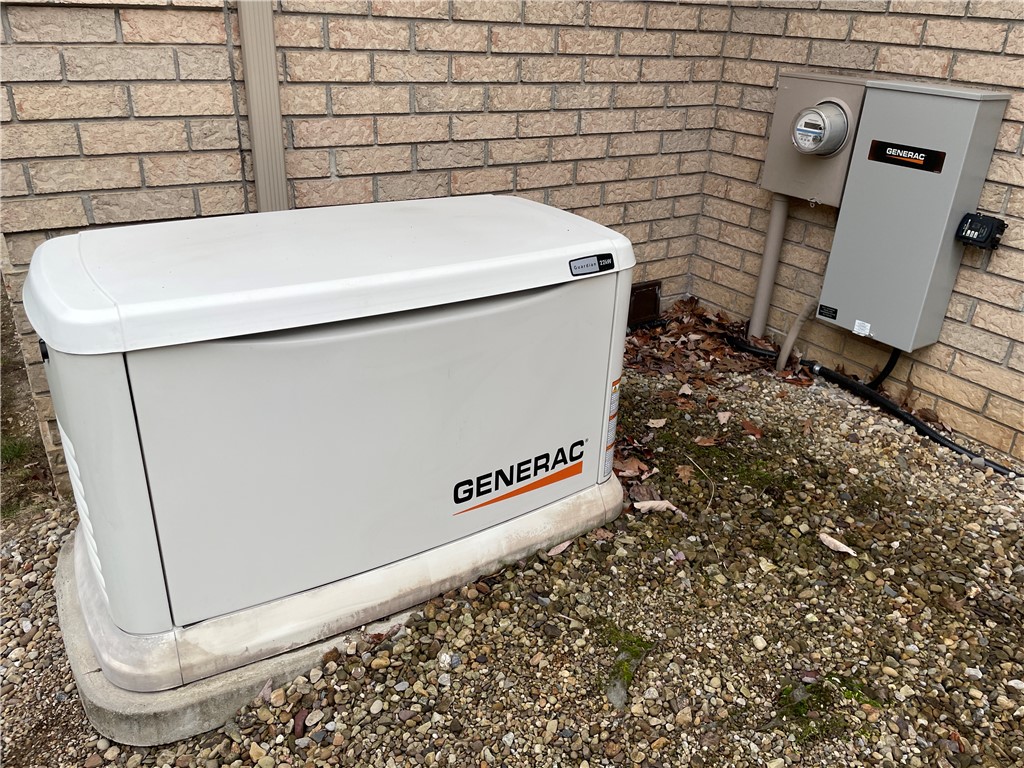 Center Twp - But, Pennsylvania 16001, United States, 2 Bedrooms Bedrooms, ,3 BathroomsBathrooms,Residential,Active,98631