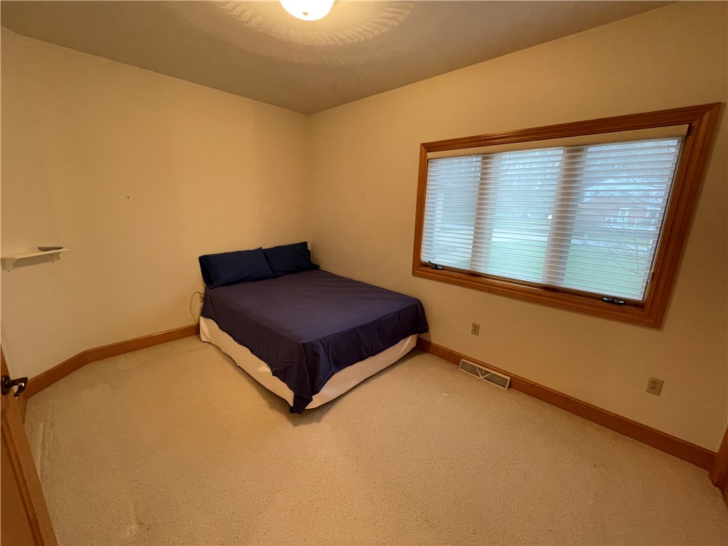 Center Twp - But, Pennsylvania 16001, United States, 2 Bedrooms Bedrooms, ,3 BathroomsBathrooms,Residential,Active,98631