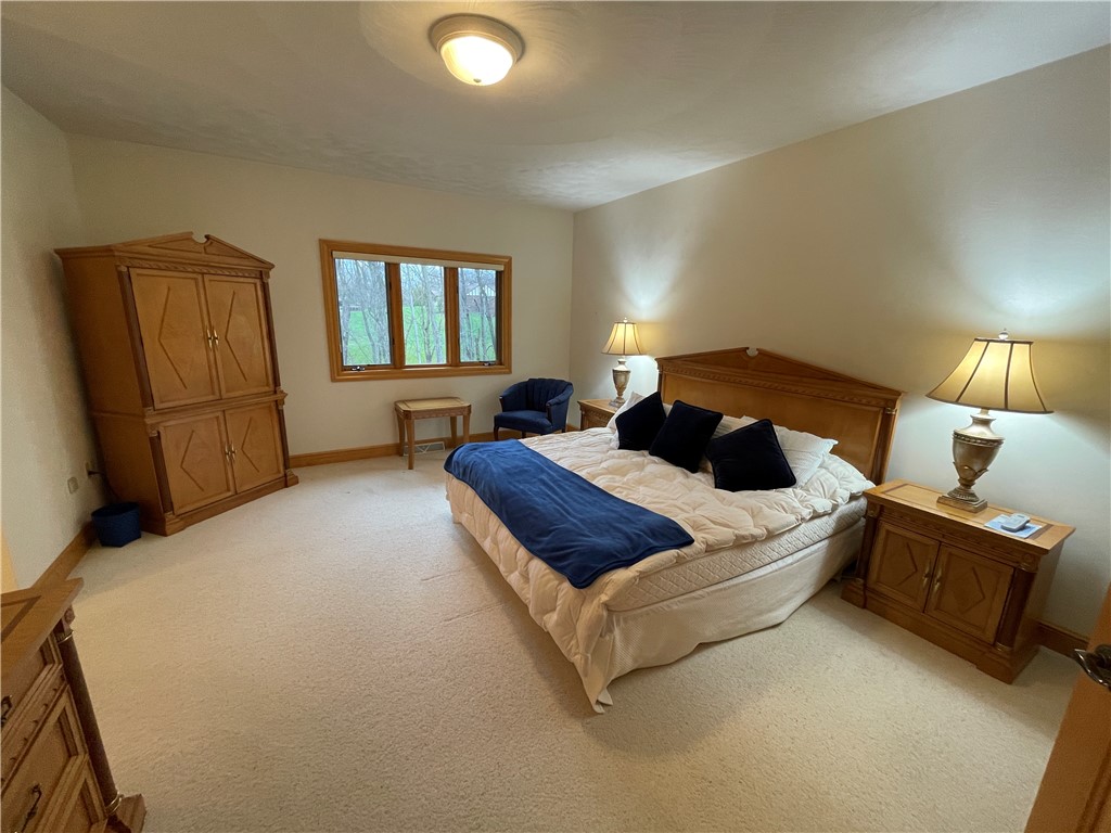 Center Twp - But, Pennsylvania 16001, United States, 2 Bedrooms Bedrooms, ,3 BathroomsBathrooms,Residential,Active,98631