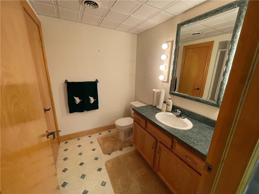 Center Twp - But, Pennsylvania 16001, United States, 2 Bedrooms Bedrooms, ,3 BathroomsBathrooms,Residential,Active,98631