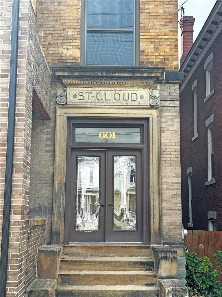 601 N Saint Clair St