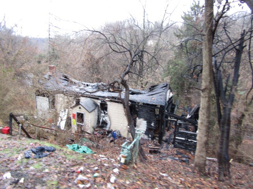 1633 E Cherryhill St