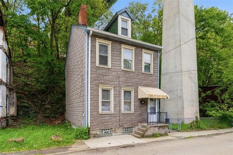 Photo of 175 Lecky Ave, Pittsburgh, PA 15212 (MLS # 1752380)