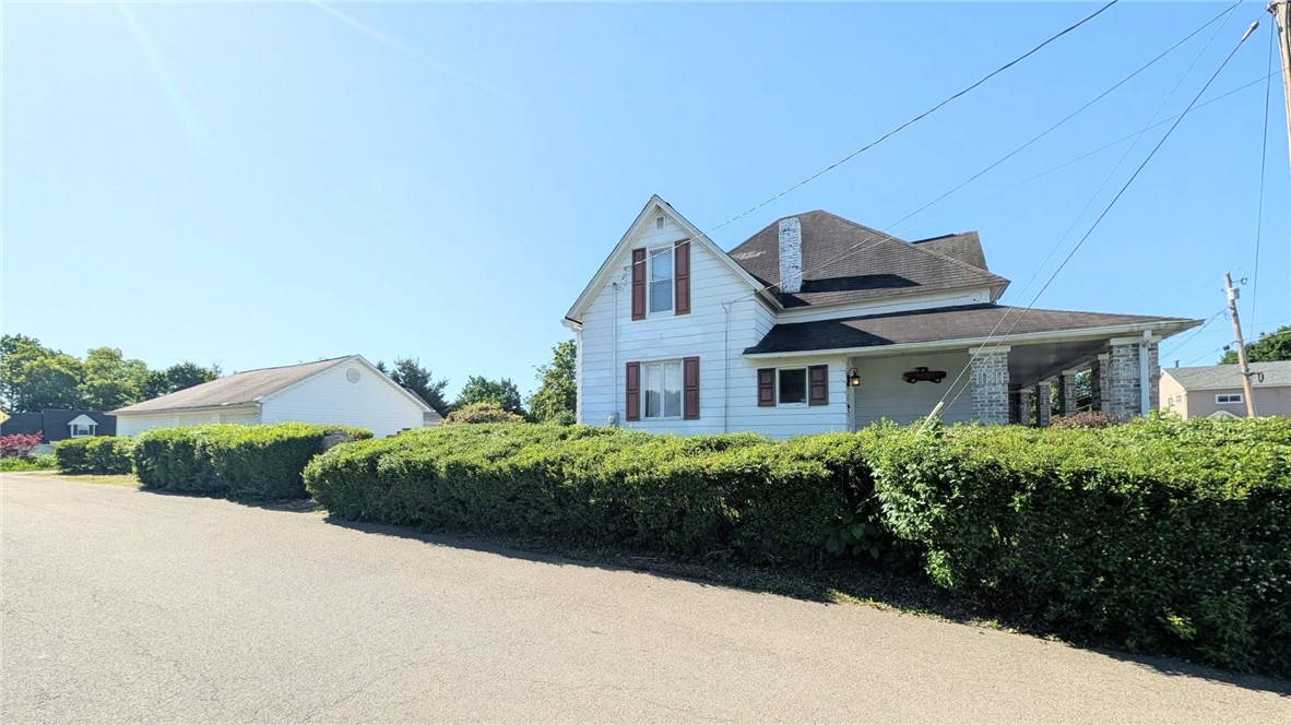 301 Pleasantview Ave