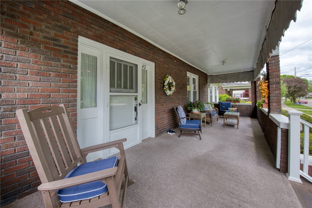 Ellwood City - Law, Pennsylvania 16117, United States, 3 Bedrooms Bedrooms, ,2 BathroomsBathrooms,Residential,Contingent,127560