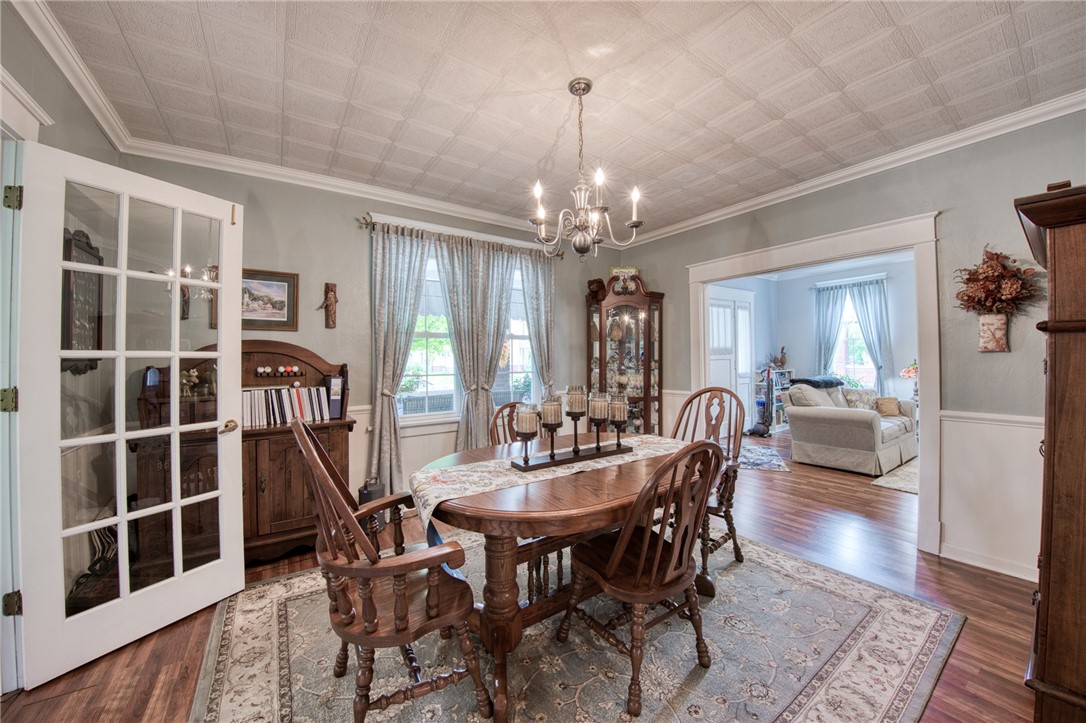 Ellwood City - Law, Pennsylvania 16117, United States, 3 Bedrooms Bedrooms, ,2 BathroomsBathrooms,Residential,Contingent,127560