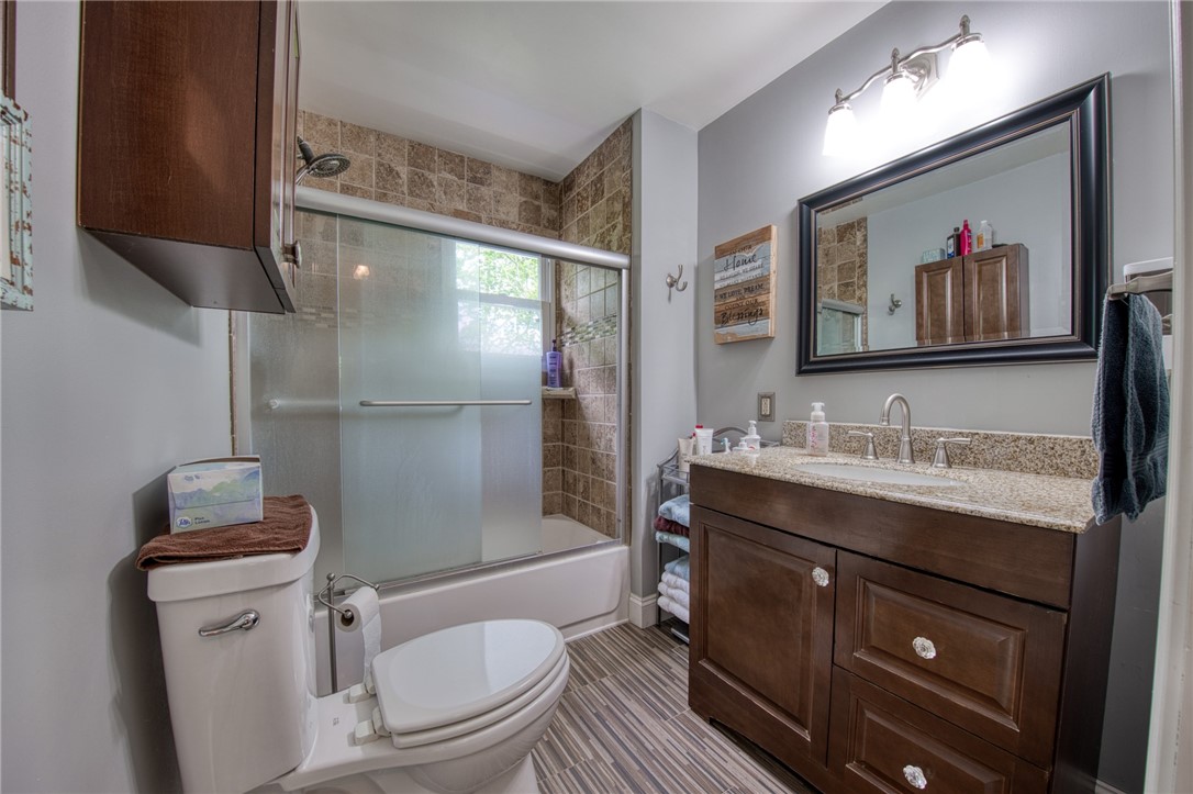 Ellwood City - Law, Pennsylvania 16117, United States, 3 Bedrooms Bedrooms, ,2 BathroomsBathrooms,Residential,Contingent,127560