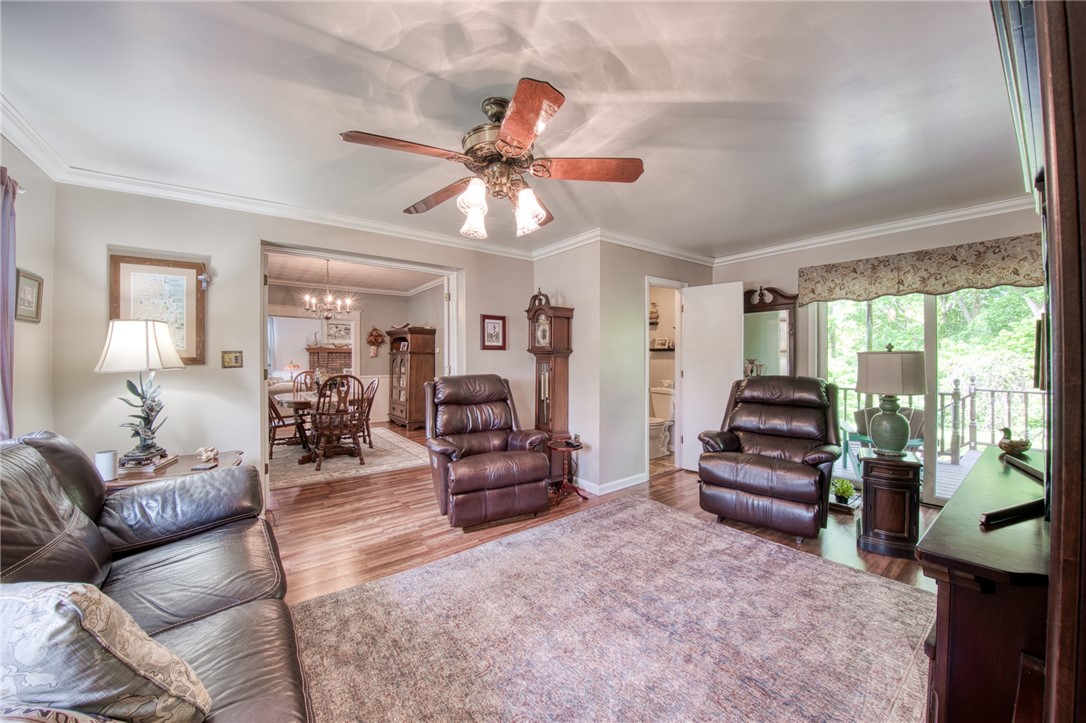 Ellwood City - Law, Pennsylvania 16117, United States, 3 Bedrooms Bedrooms, ,2 BathroomsBathrooms,Residential,Contingent,127560