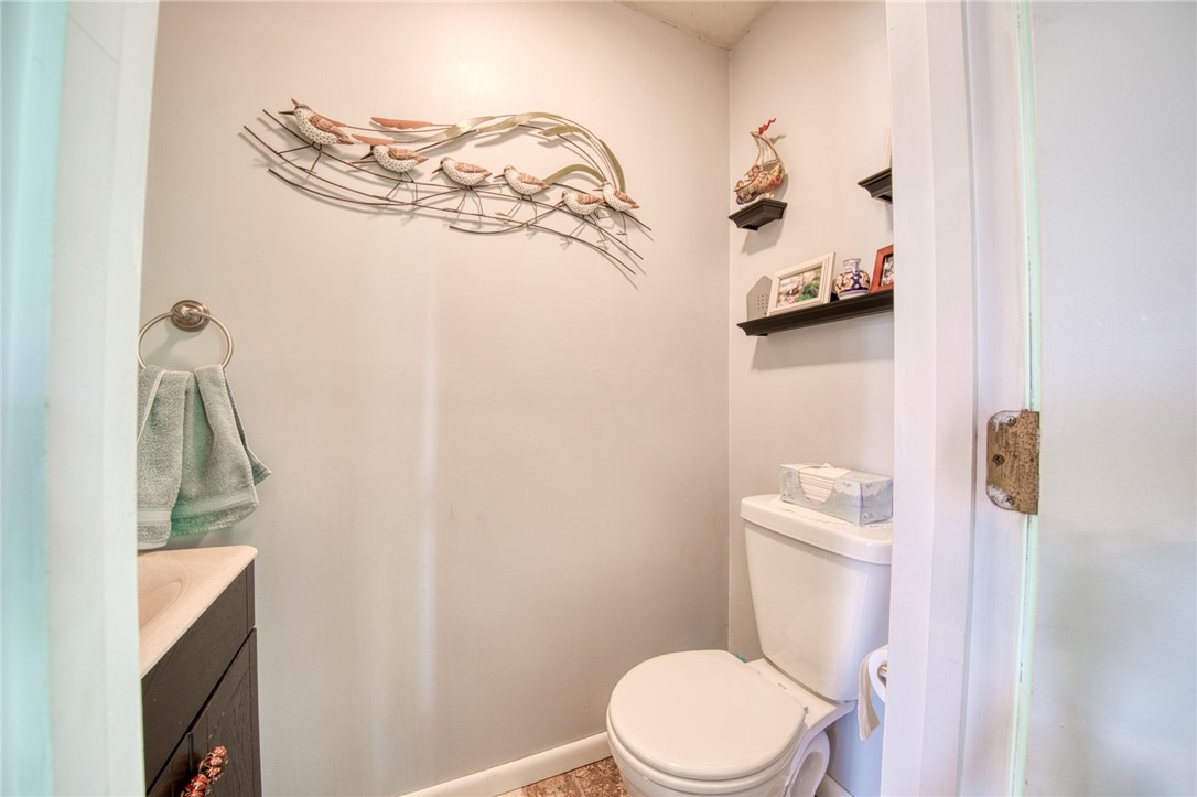 Ellwood City - Law, Pennsylvania 16117, United States, 3 Bedrooms Bedrooms, ,2 BathroomsBathrooms,Residential,Contingent,127560