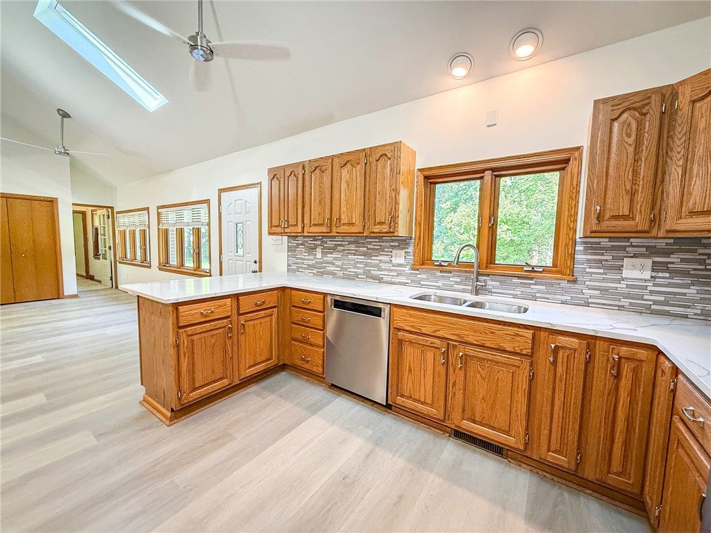 102 Rittswood Dr