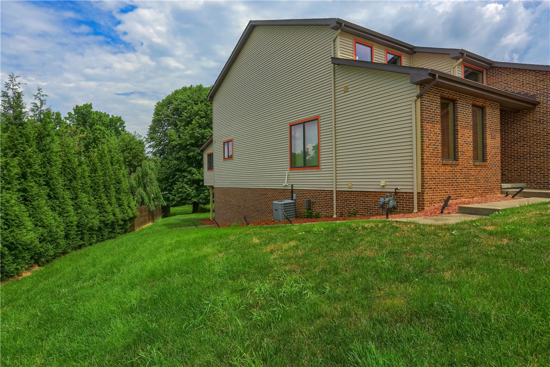 9409 Babcock Blvd
