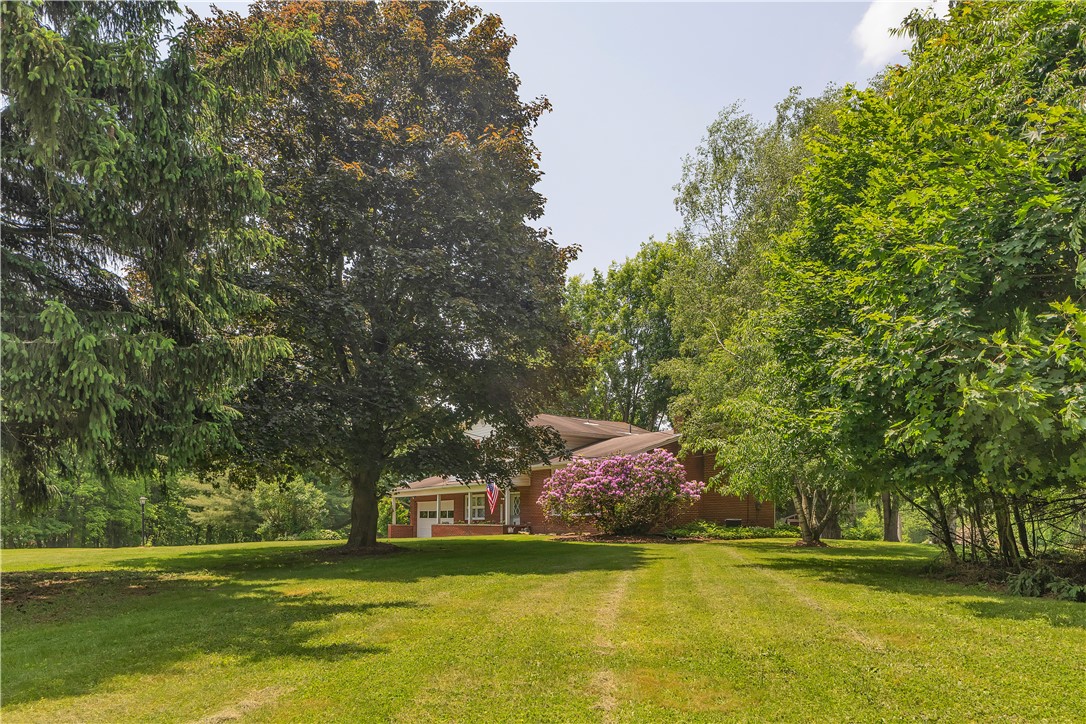 17 Lakeview Drive
