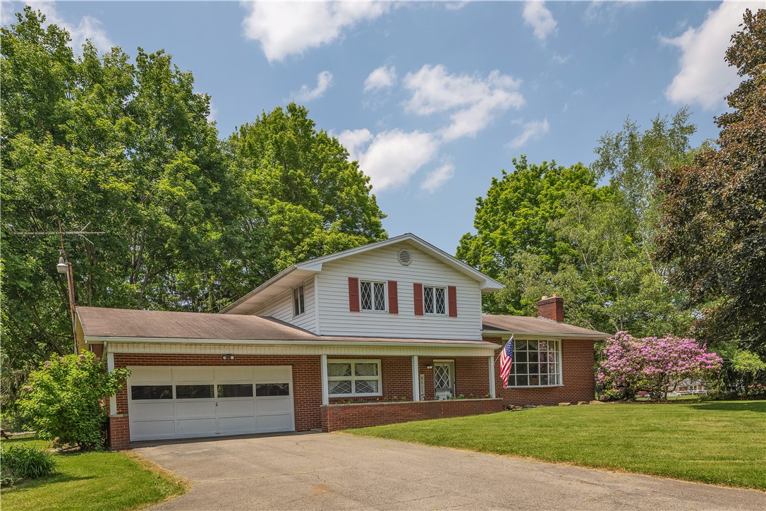 17 Lakeview Drive