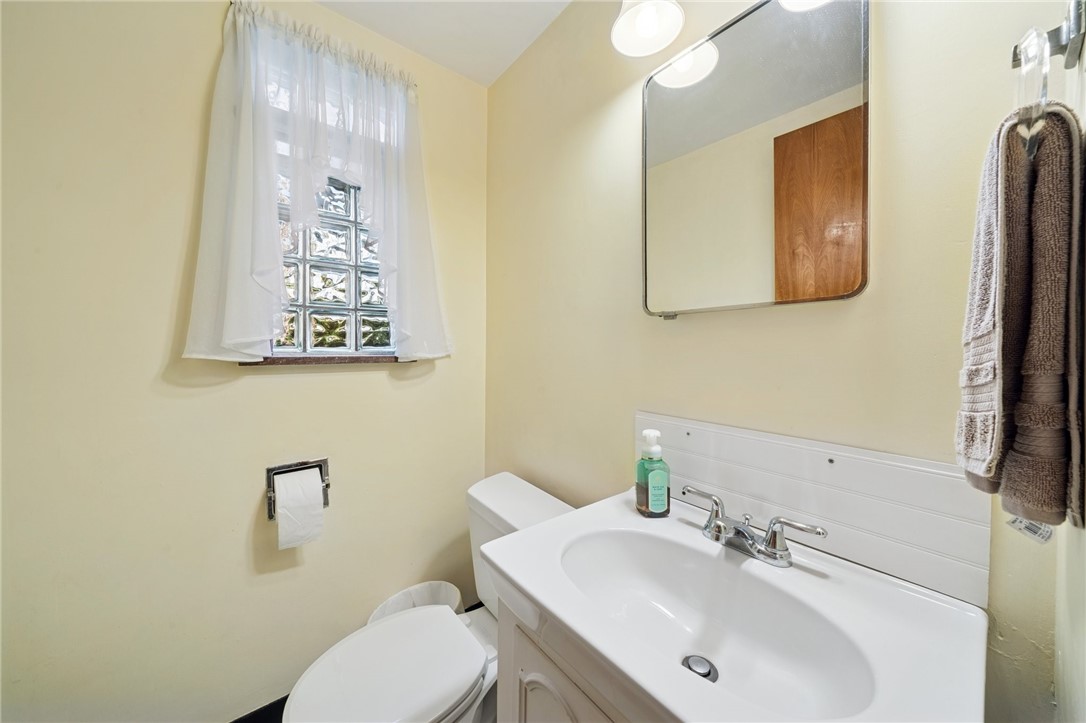 201 Hickory Way Way, Oakmont, Pennsylvania image 31