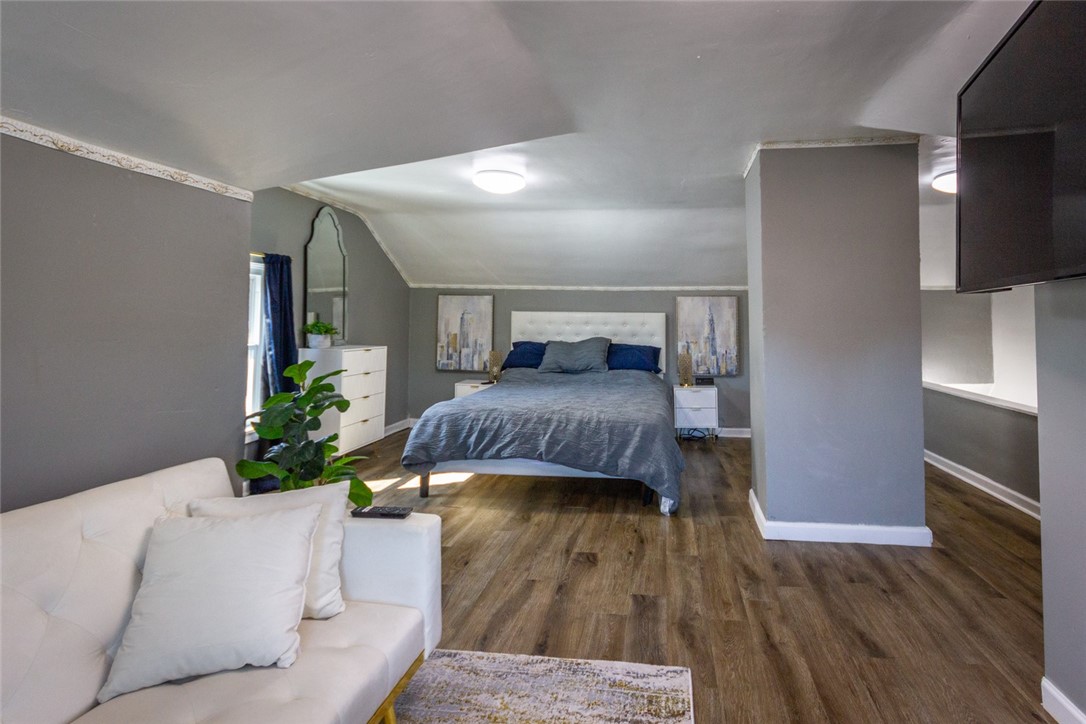 Swissvale, Pennsylvania 15218, United States, 4 Bedrooms Bedrooms, ,2 BathroomsBathrooms,Residential,Active,39765