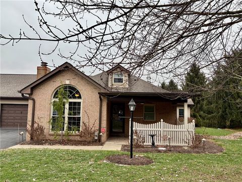 105 Cambridge Ct Springdale Twp PA 15049