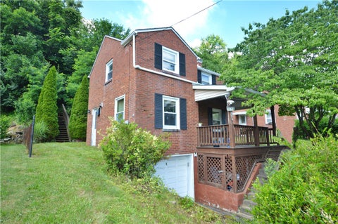 Photo of 1056 Lindberg Ave, Homestead, PA 15120 (MLS # 1761765)
