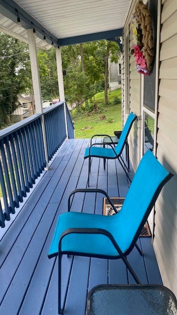 122 Hillside Way