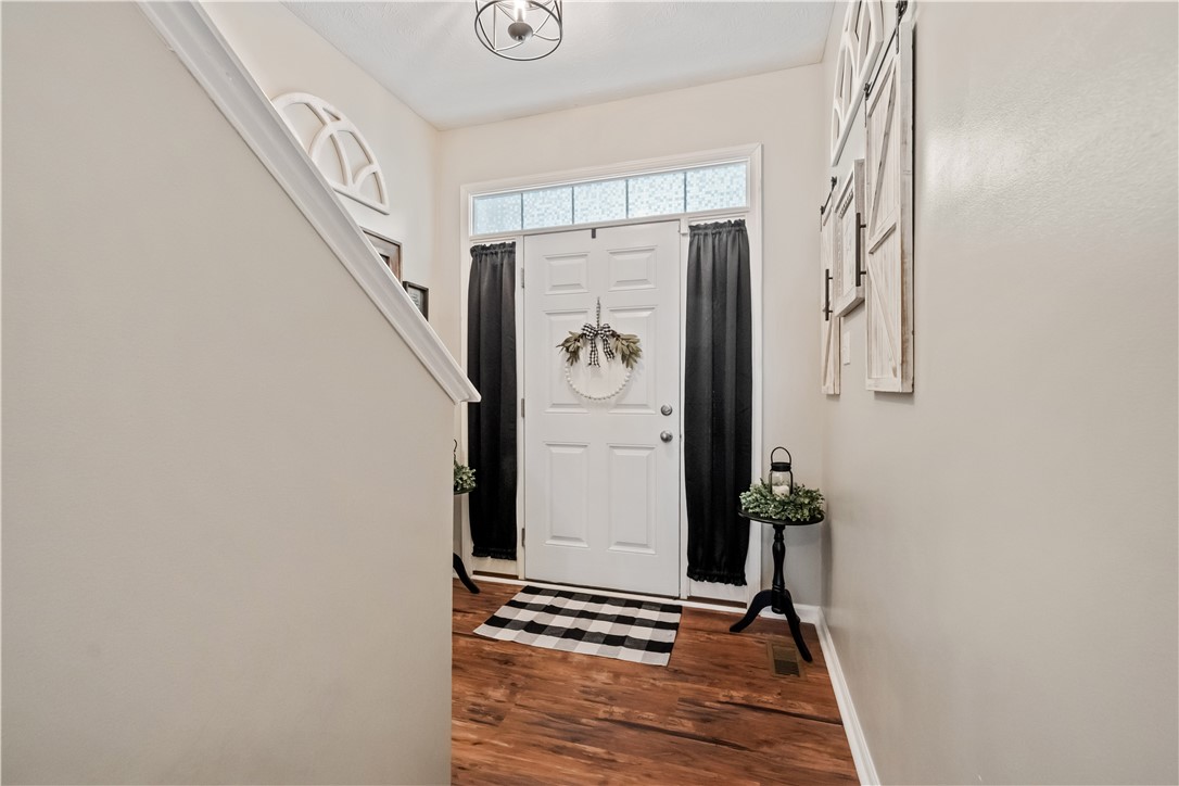 South Strabane, Pennsylvania 15301, United States, 3 Bedrooms Bedrooms, ,4 BathroomsBathrooms,Residential,Active,155217