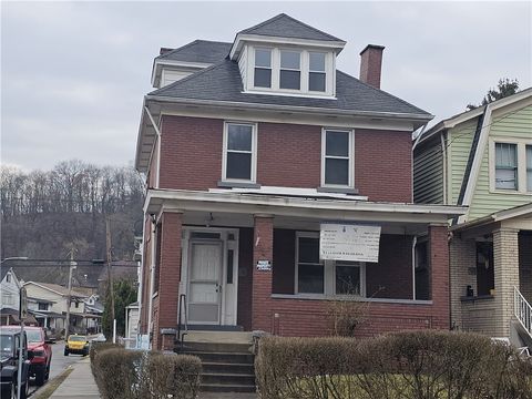 Photo of 1301 Broadway Ave, Mc Kees Rocks, PA 15136 (MLS # 1740852)