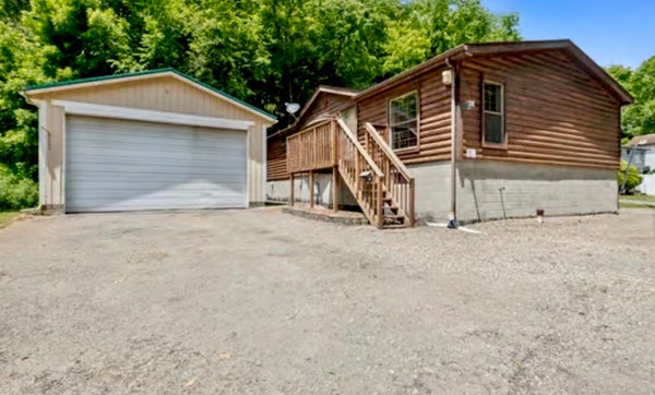 411 DAYS RUN RD, CREIGHTON, PA 15030 - Image 0720ffc57baadd4e725ca21dfd81c1d4/1021505931