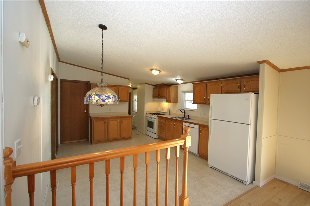 126 Eagle Pointe Estates Dr, New Eagle, Pennsylvania image 3