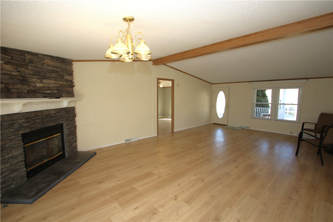 126 Eagle Pointe Estates Dr, New Eagle, Pennsylvania image 11