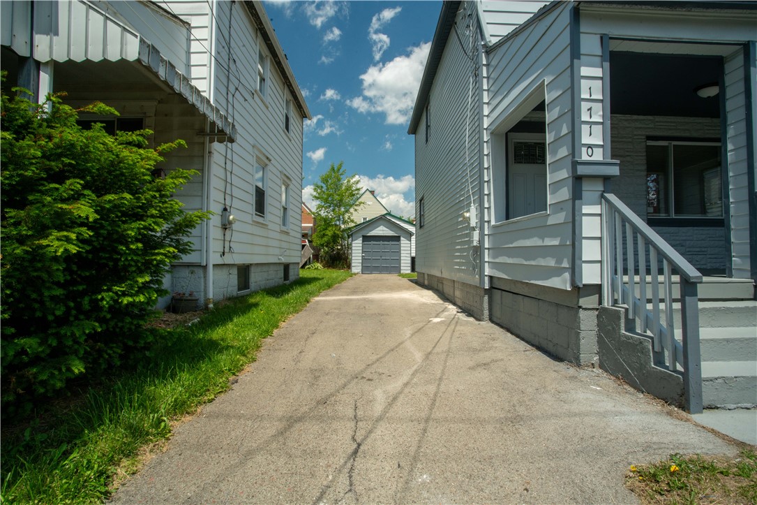 1710 Main St