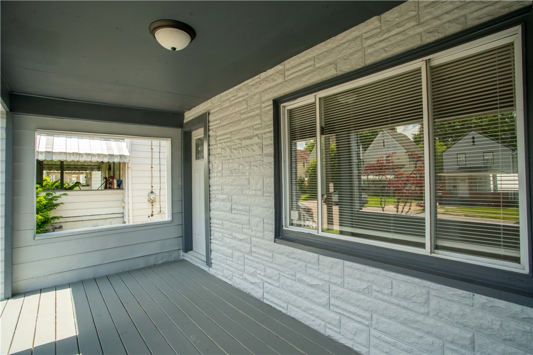 1710 Main St
