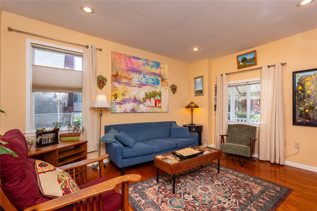 Morningside, Pennsylvania 15206, United States, 2 Bedrooms Bedrooms, ,1 BathroomBathrooms,Residential,Active,210682