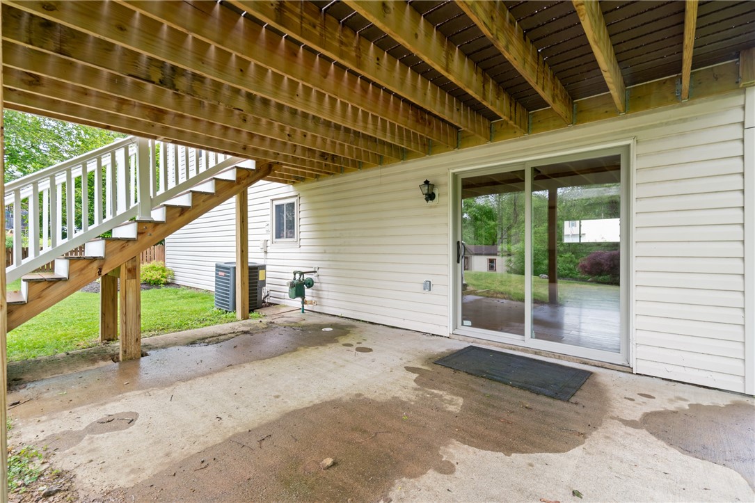 Cranberry Twp, Pennsylvania 16066, United States, 3 Bedrooms Bedrooms, ,3 BathroomsBathrooms,Residential,Pending,141928