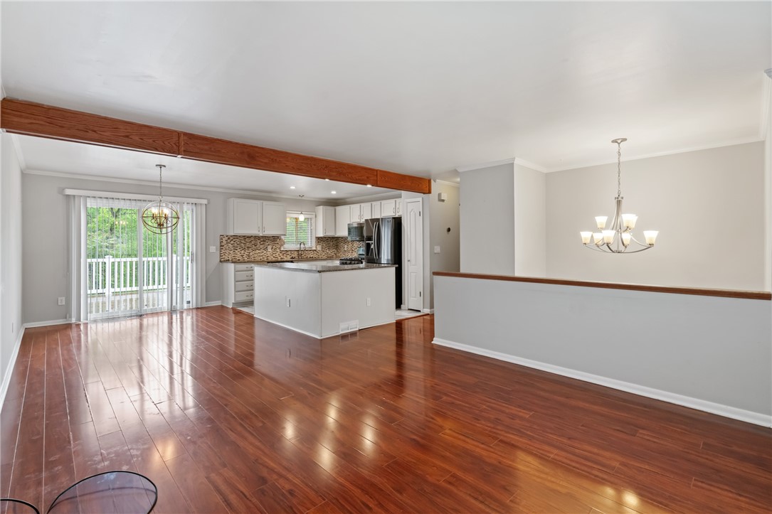 Cranberry Twp, Pennsylvania 16066, United States, 3 Bedrooms Bedrooms, ,3 BathroomsBathrooms,Residential,Pending,141928