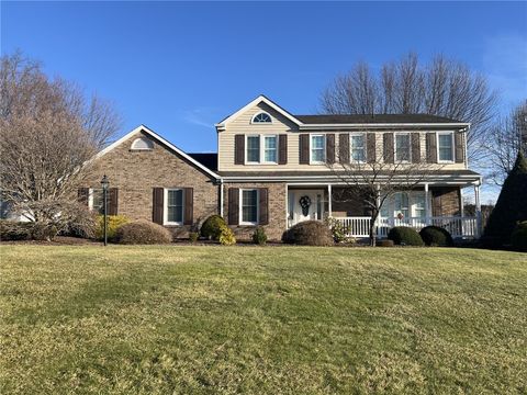 Photo of 2501 Sarah Ct, Murrysville, PA 15668 (MLS # 1741297)
