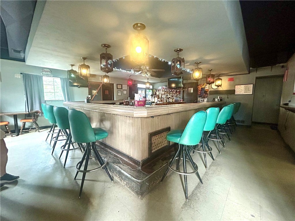 1210 5th St