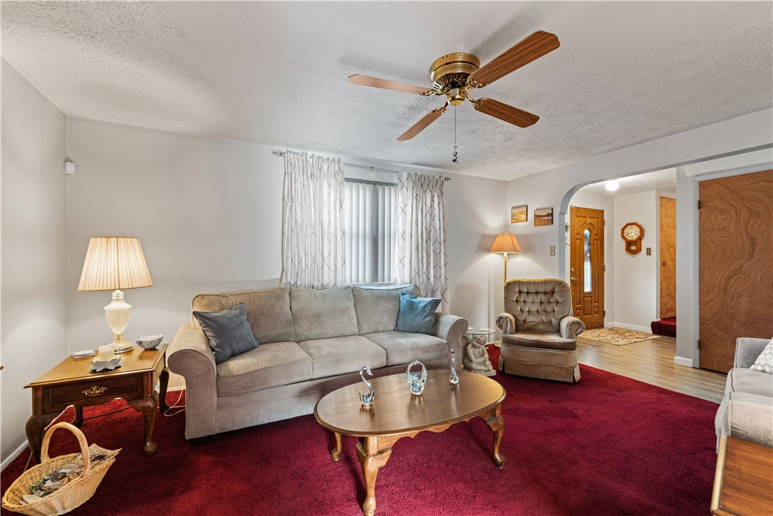 713 Blueberry St St, West Mifflin, Pennsylvania image 4