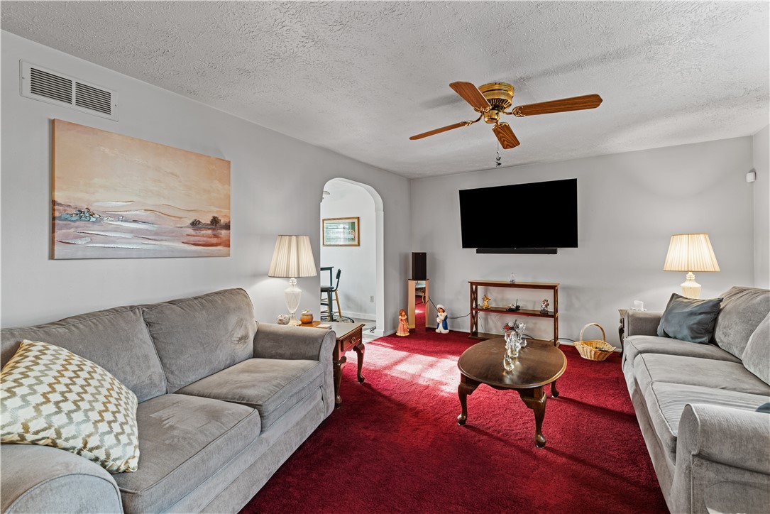 713 Blueberry St St, West Mifflin, Pennsylvania image 3