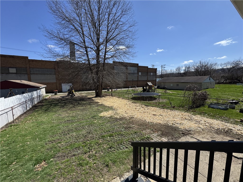 824 2nd Ave, Beaver Falls, Pennsylvania image 6