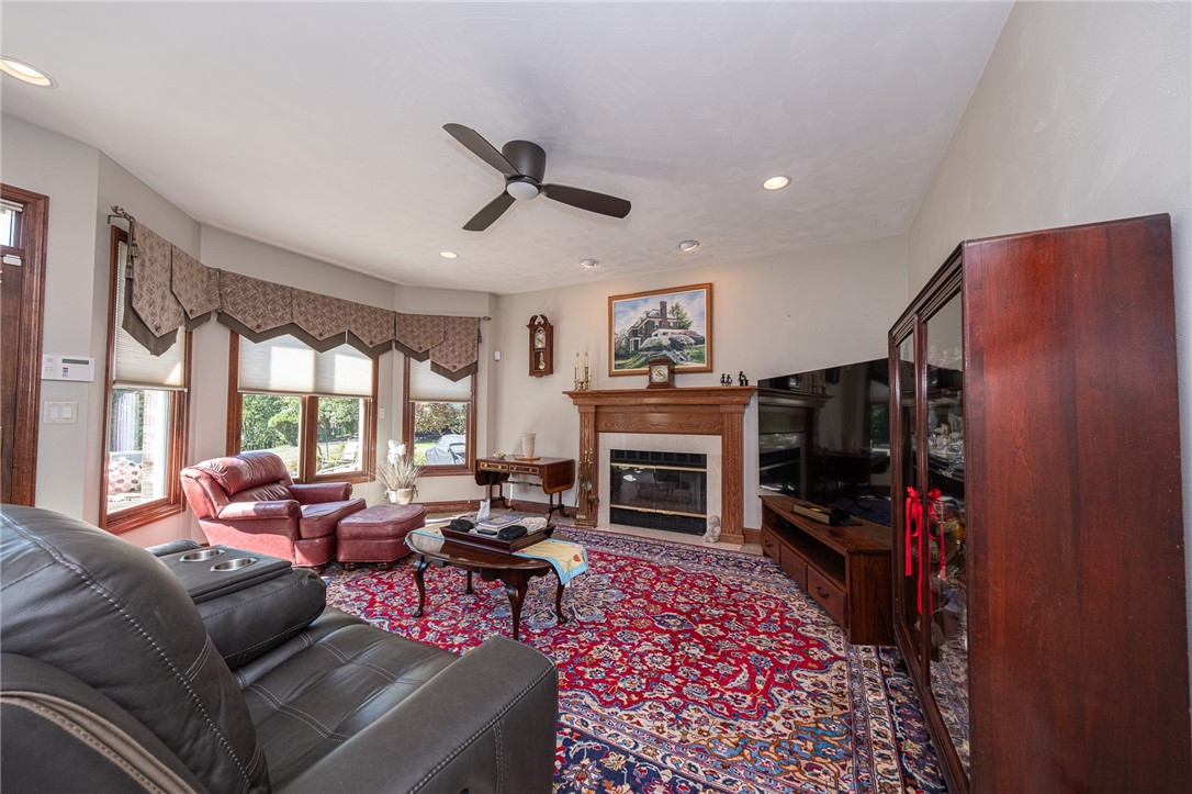 Level Green, Pennsylvania 15085, United States, 4 Bedrooms Bedrooms, ,4 BathroomsBathrooms,Residential,Active,212027