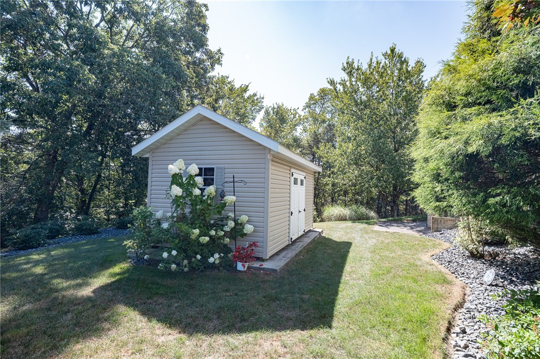 Level Green, Pennsylvania 15085, United States, 4 Bedrooms Bedrooms, ,4 BathroomsBathrooms,Residential,Active,212027