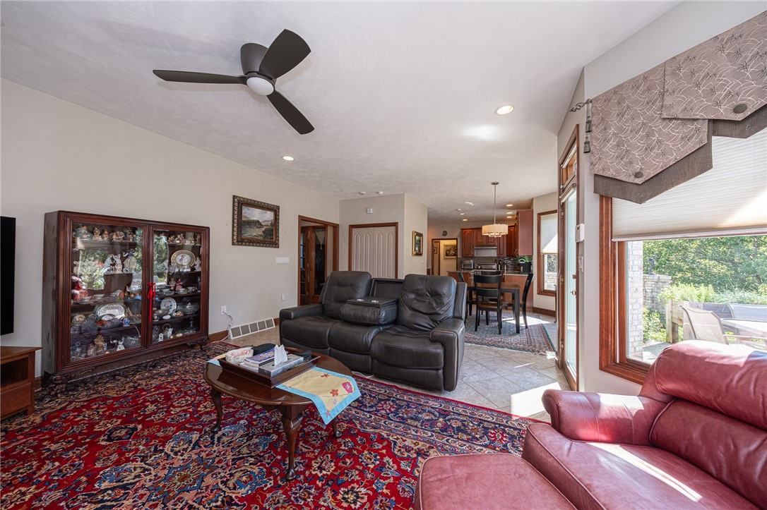 Level Green, Pennsylvania 15085, United States, 4 Bedrooms Bedrooms, ,4 BathroomsBathrooms,Residential,Active,212027