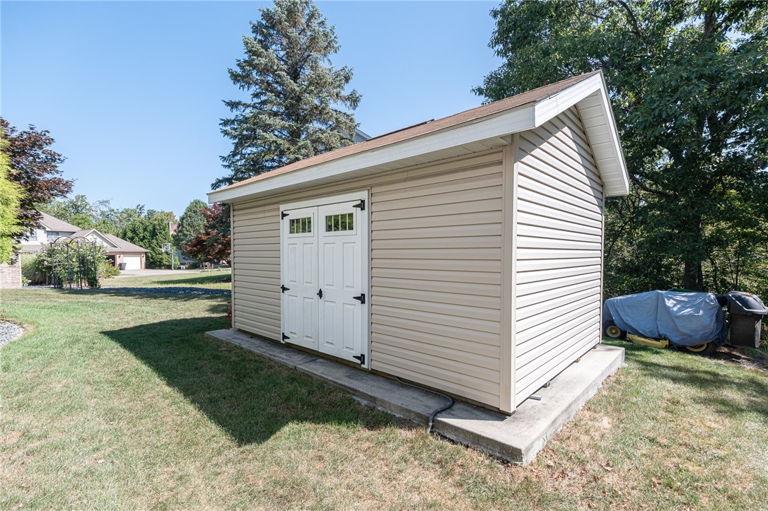 Level Green, Pennsylvania 15085, United States, 4 Bedrooms Bedrooms, ,4 BathroomsBathrooms,Residential,Active,212027