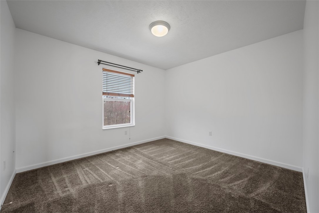 North Huntingdon, Pennsylvania 15642, United States, 4 Bedrooms Bedrooms, ,4 BathroomsBathrooms,Residential,Active,198469