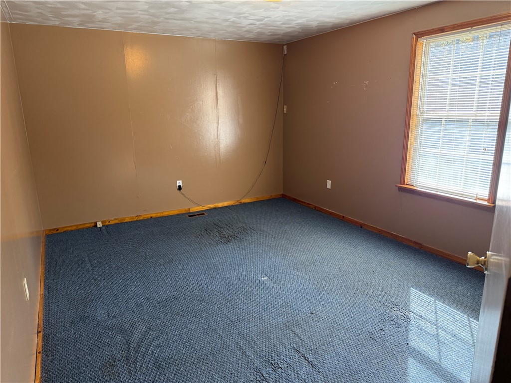 Redstone Twp, Pennsylvania 15475, United States, 3 Bedrooms Bedrooms, ,2 BathroomsBathrooms,Residential,Active,241635