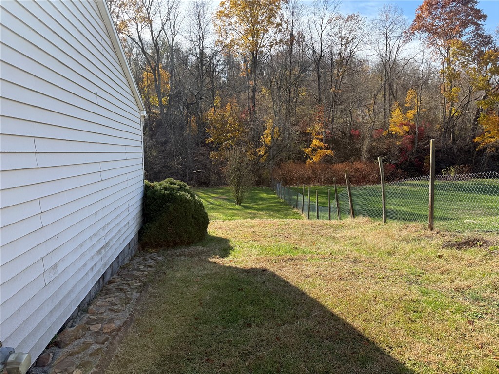 Redstone Twp, Pennsylvania 15475, United States, 3 Bedrooms Bedrooms, ,2 BathroomsBathrooms,Residential,Active,241635