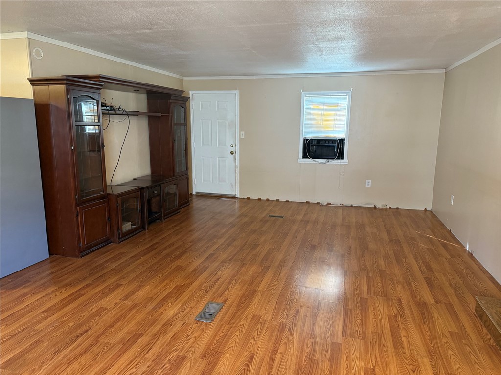 Redstone Twp, Pennsylvania 15475, United States, 3 Bedrooms Bedrooms, ,2 BathroomsBathrooms,Residential,Active,241635