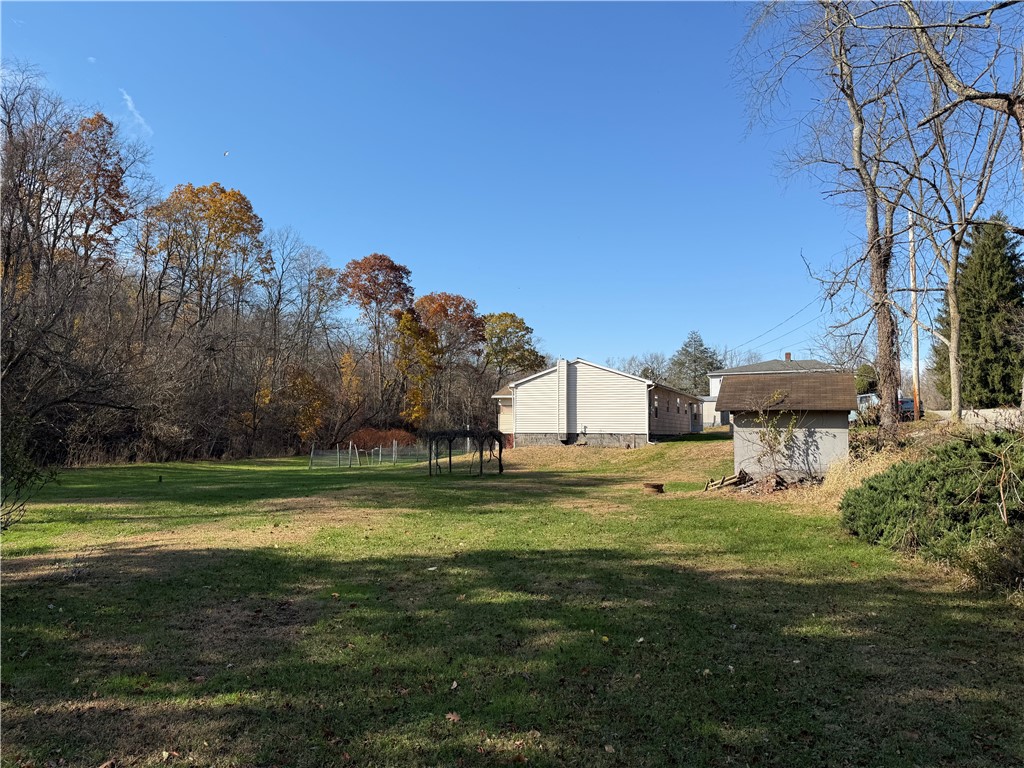 Redstone Twp, Pennsylvania 15475, United States, 3 Bedrooms Bedrooms, ,2 BathroomsBathrooms,Residential,Active,241635