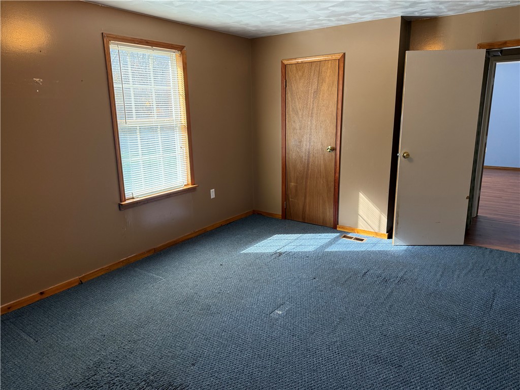 Redstone Twp, Pennsylvania 15475, United States, 3 Bedrooms Bedrooms, ,2 BathroomsBathrooms,Residential,Active,241635