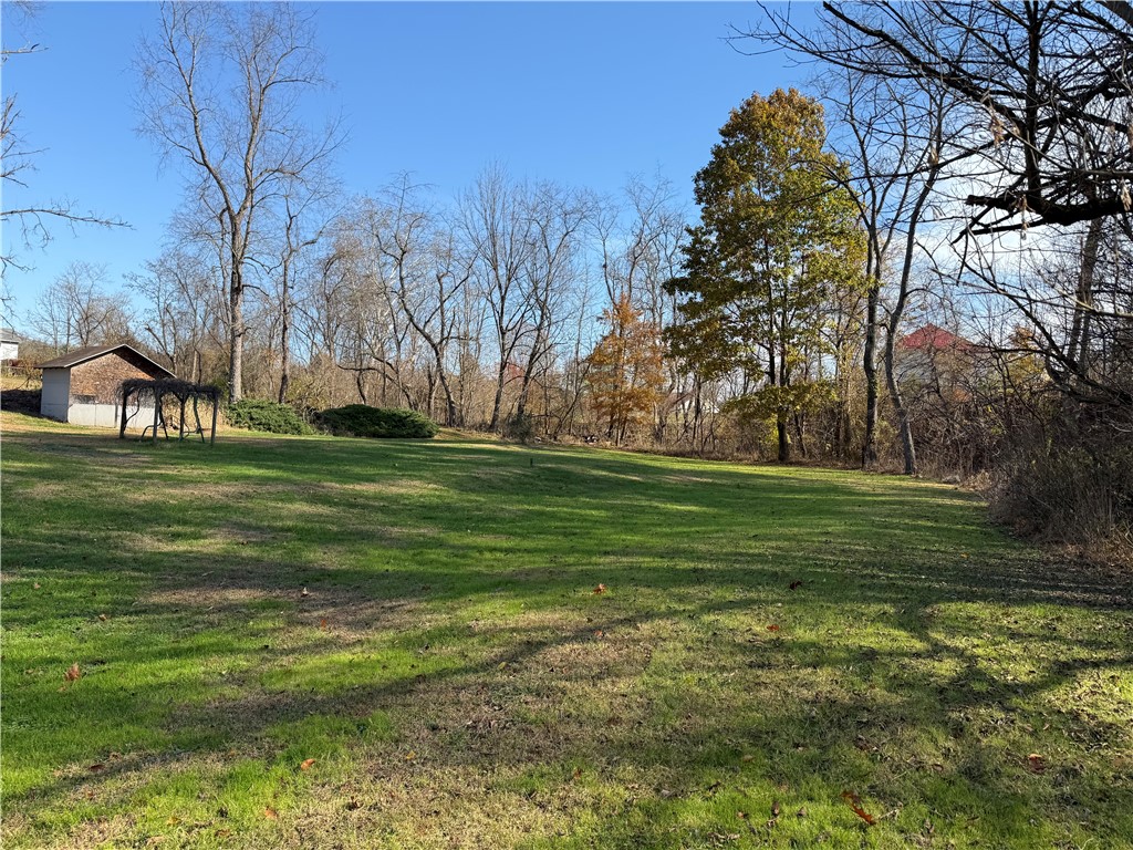 Redstone Twp, Pennsylvania 15475, United States, 3 Bedrooms Bedrooms, ,2 BathroomsBathrooms,Residential,Active,241635
